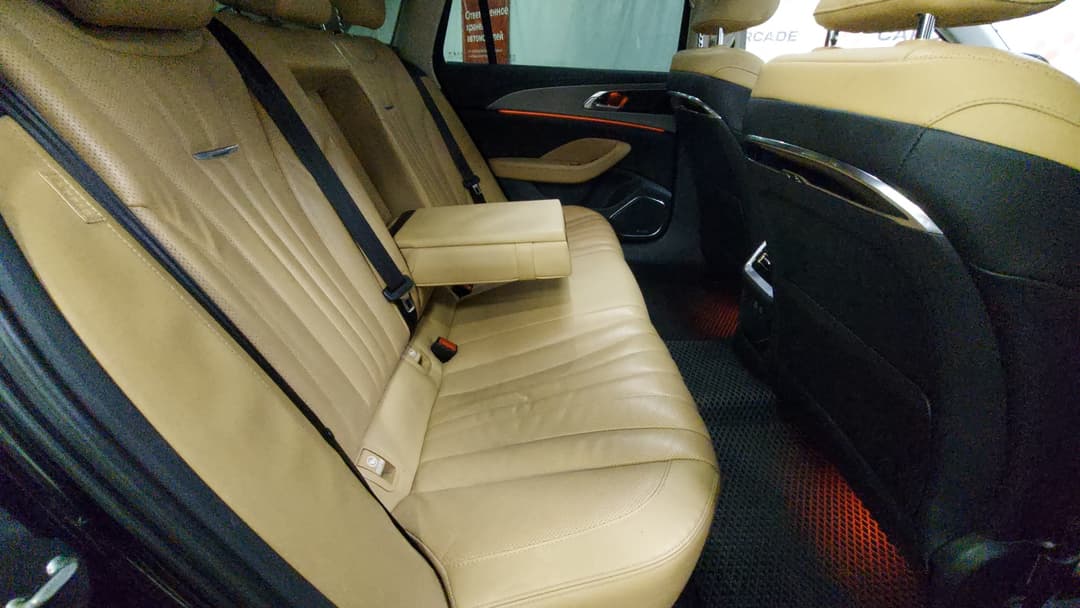 Hongqi H5 - 8
