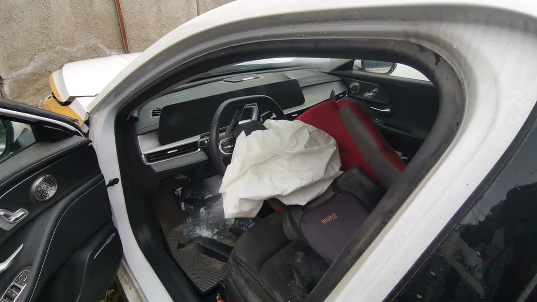 Chery ARRIZO 8 - 5
