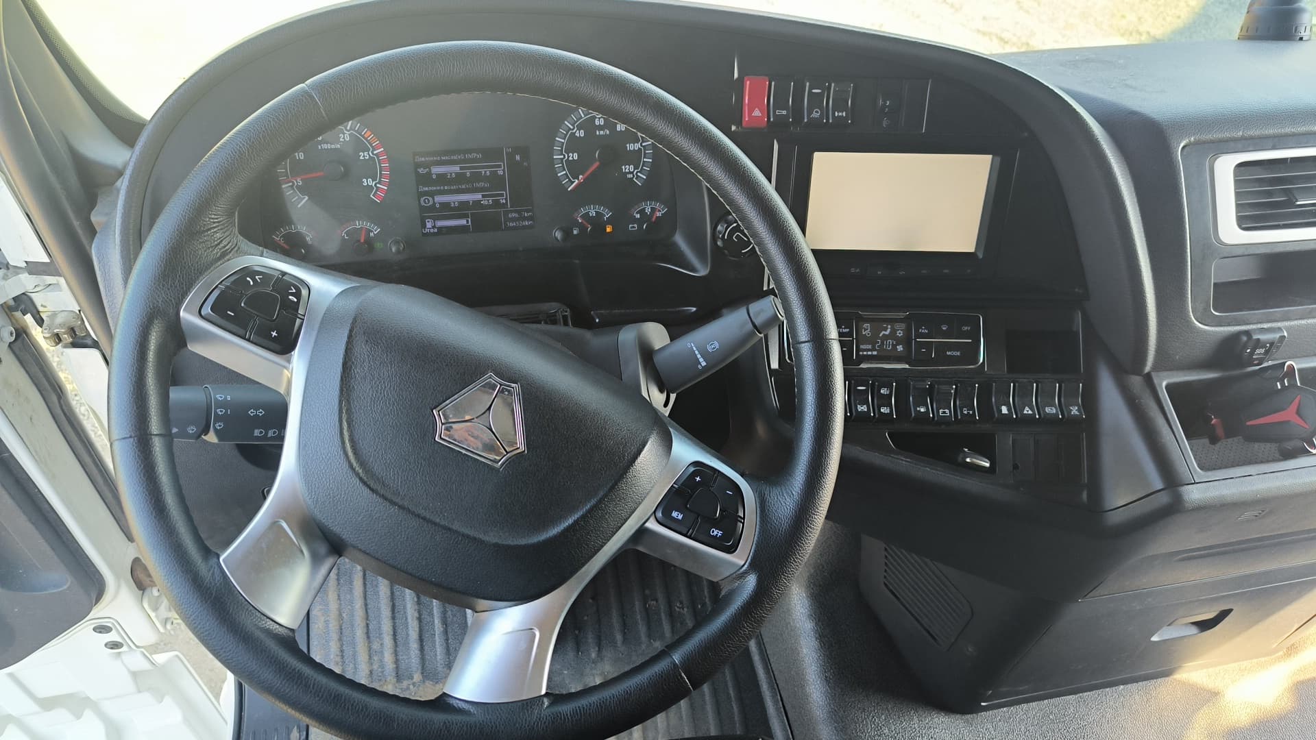 Sitrak C7H 4x2 Седельный тягач - 5