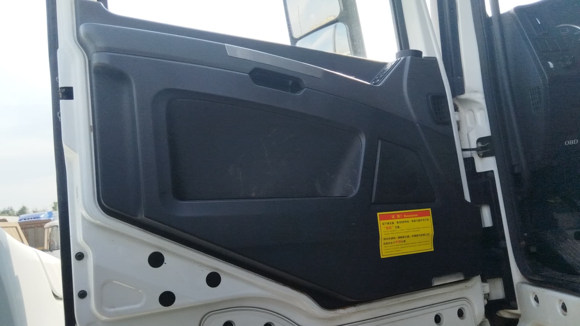Shacman (Shaanxi) SX* 6x4 Самосвал - 6