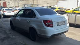 Lada Granta седан - 4