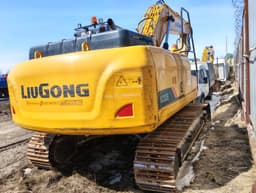 Liugong CLG922 Экскаватор - 3