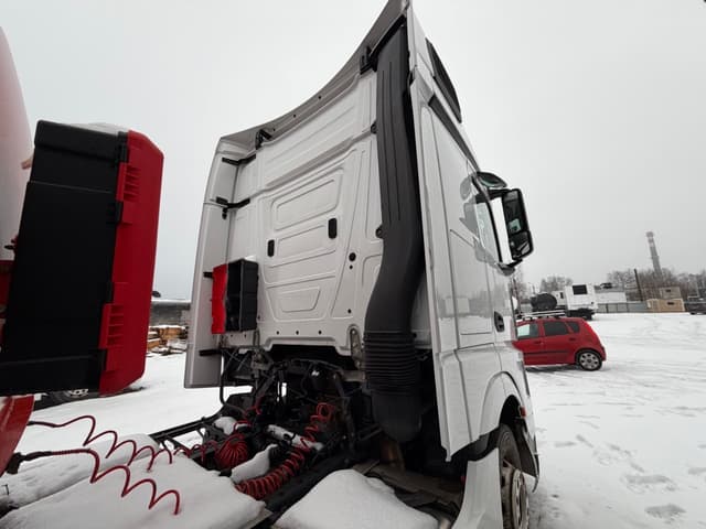 Mercedes-Benz Actros 4x2 Седельный тягач - 3