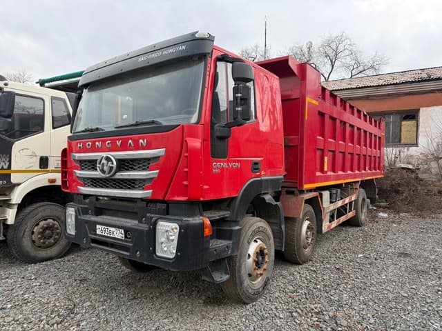 Hongyan CQ3406HV39 8x4 Самосвал - 1