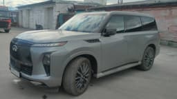 Infiniti QX80 - 1