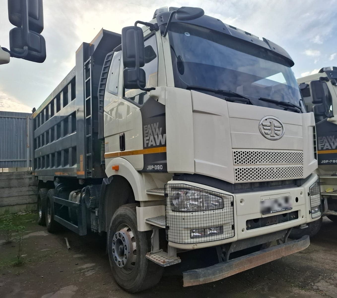FAW J6* 6x4 Самосвал - 2