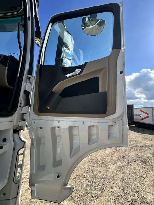 Mercedes-Benz Actros 4x2 Седельный тягач - 7