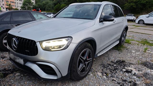 Mercedes-Benz GLC - 1