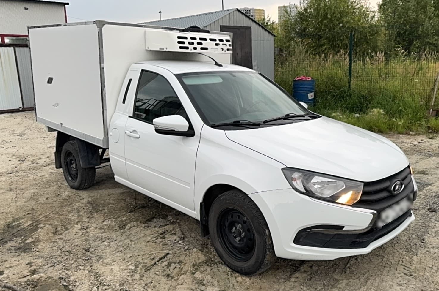 Вис 2349* на базе LADA GRANTA Изотермический/рефрижератор - 2