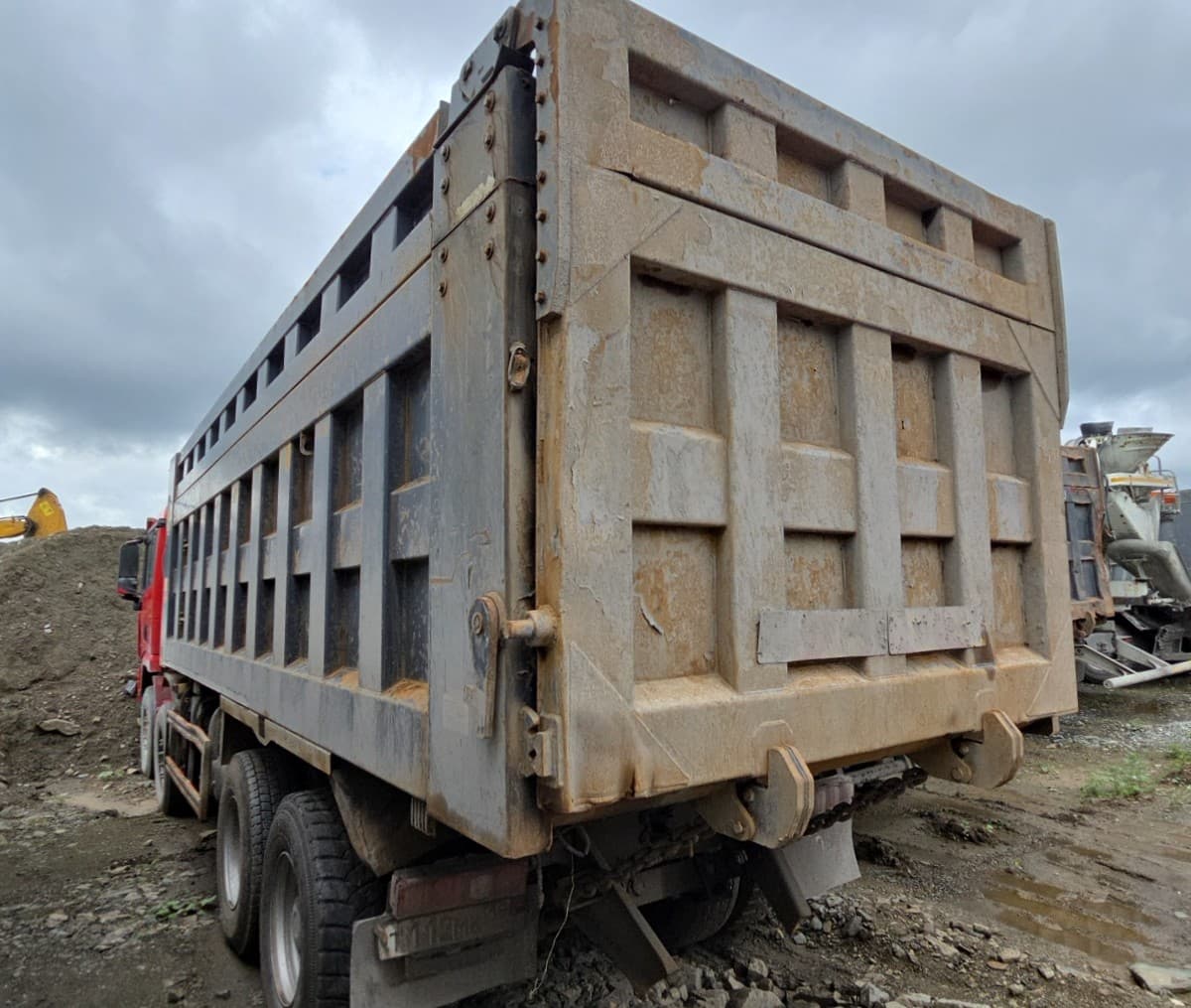 Shacman (Shaanxi) SX* 8x4 Самосвал - 4