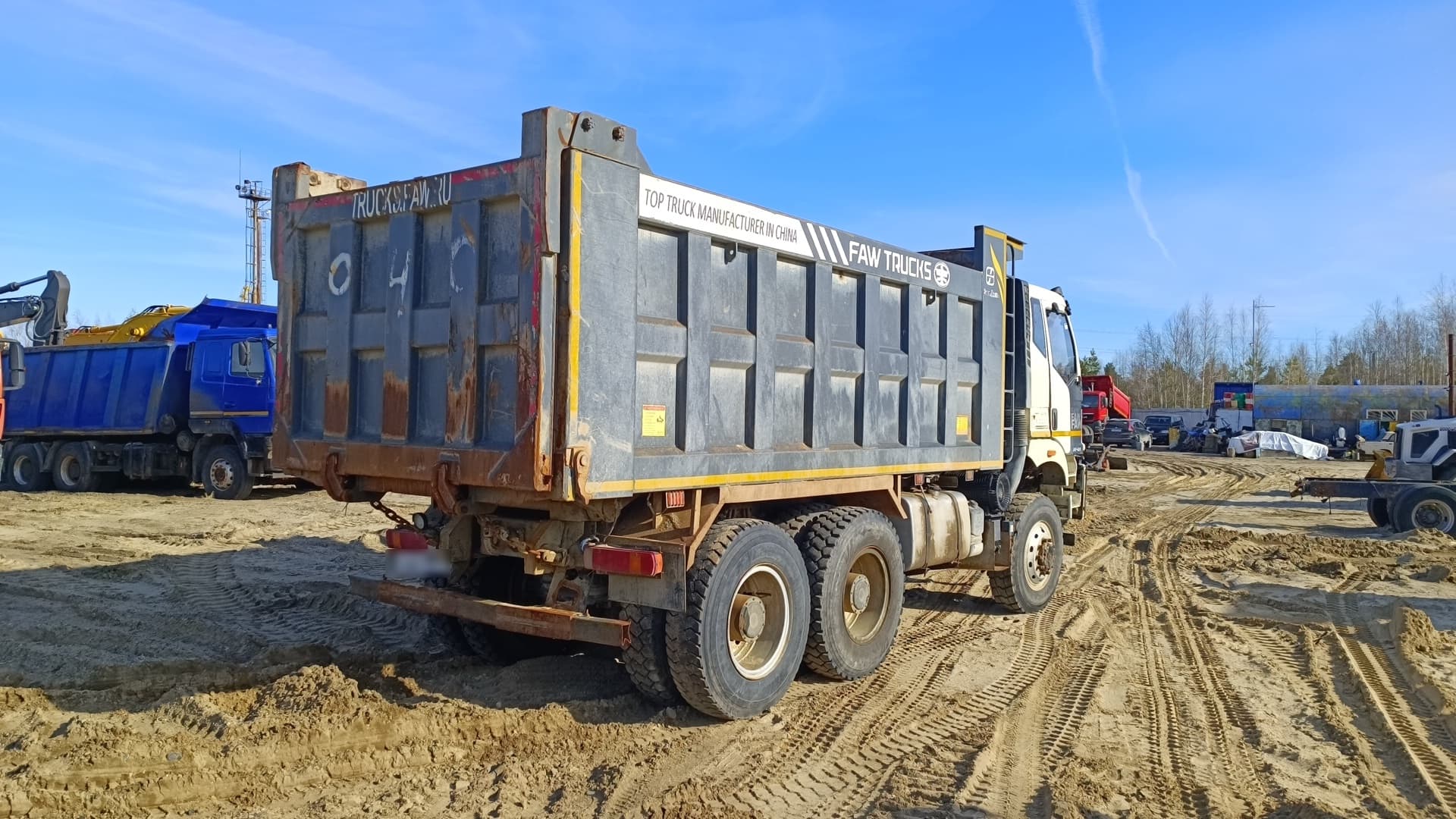 FAW J6* 6x6 Самосвал - 3