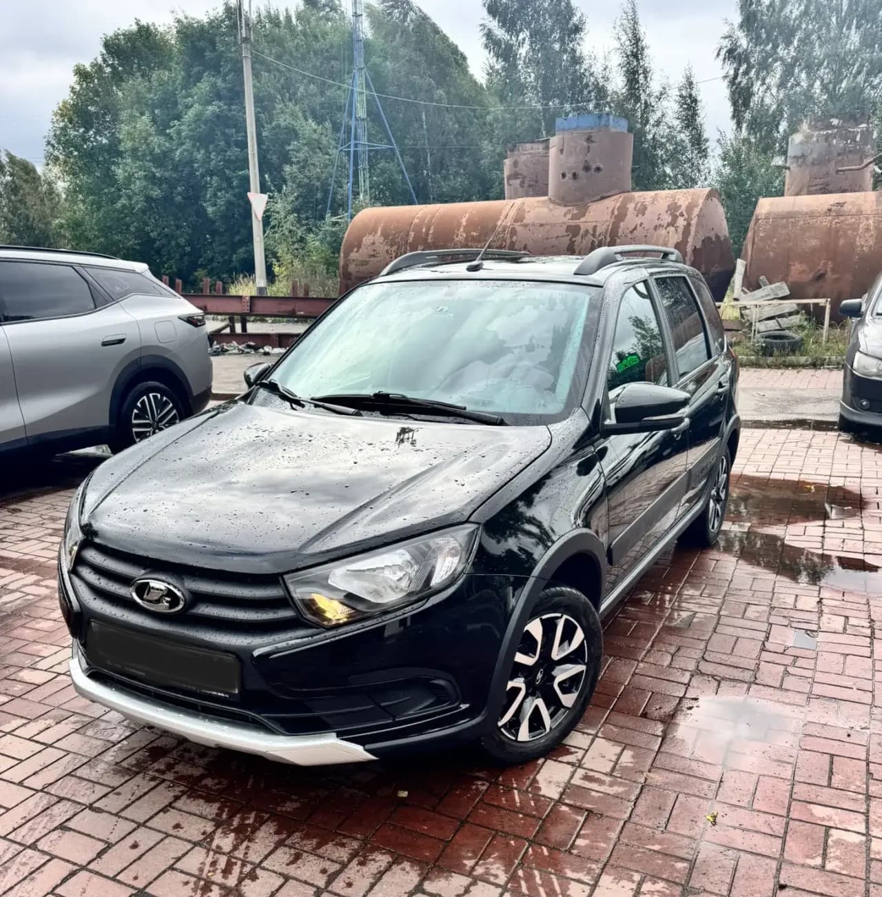 Lada Granta Cross - 1