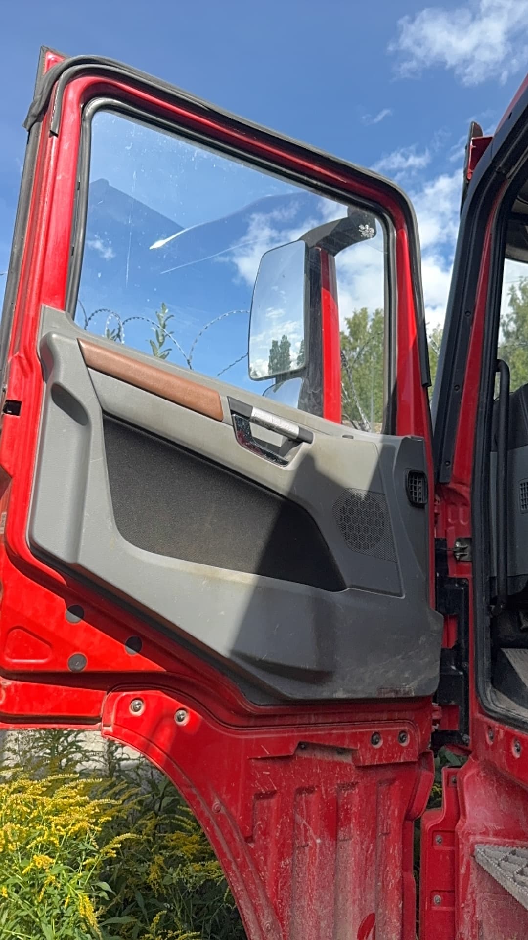 Shacman (Shaanxi) SX* 6x6 Самосвал - 7