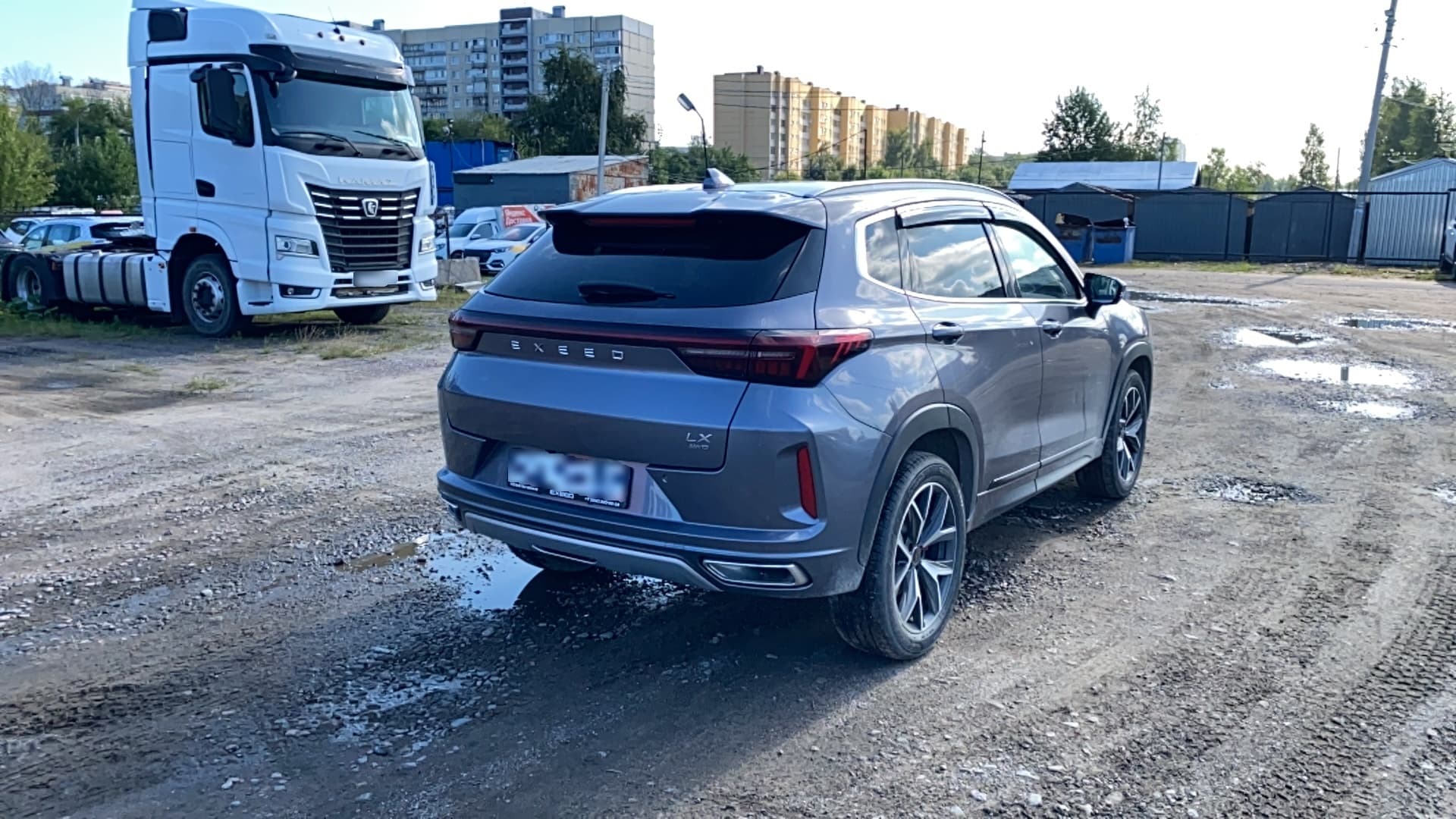 Exeed LX - 3