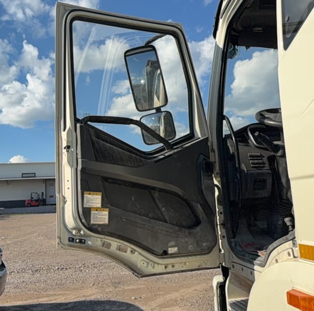 FAW J6* 6x4 Самосвал - 7