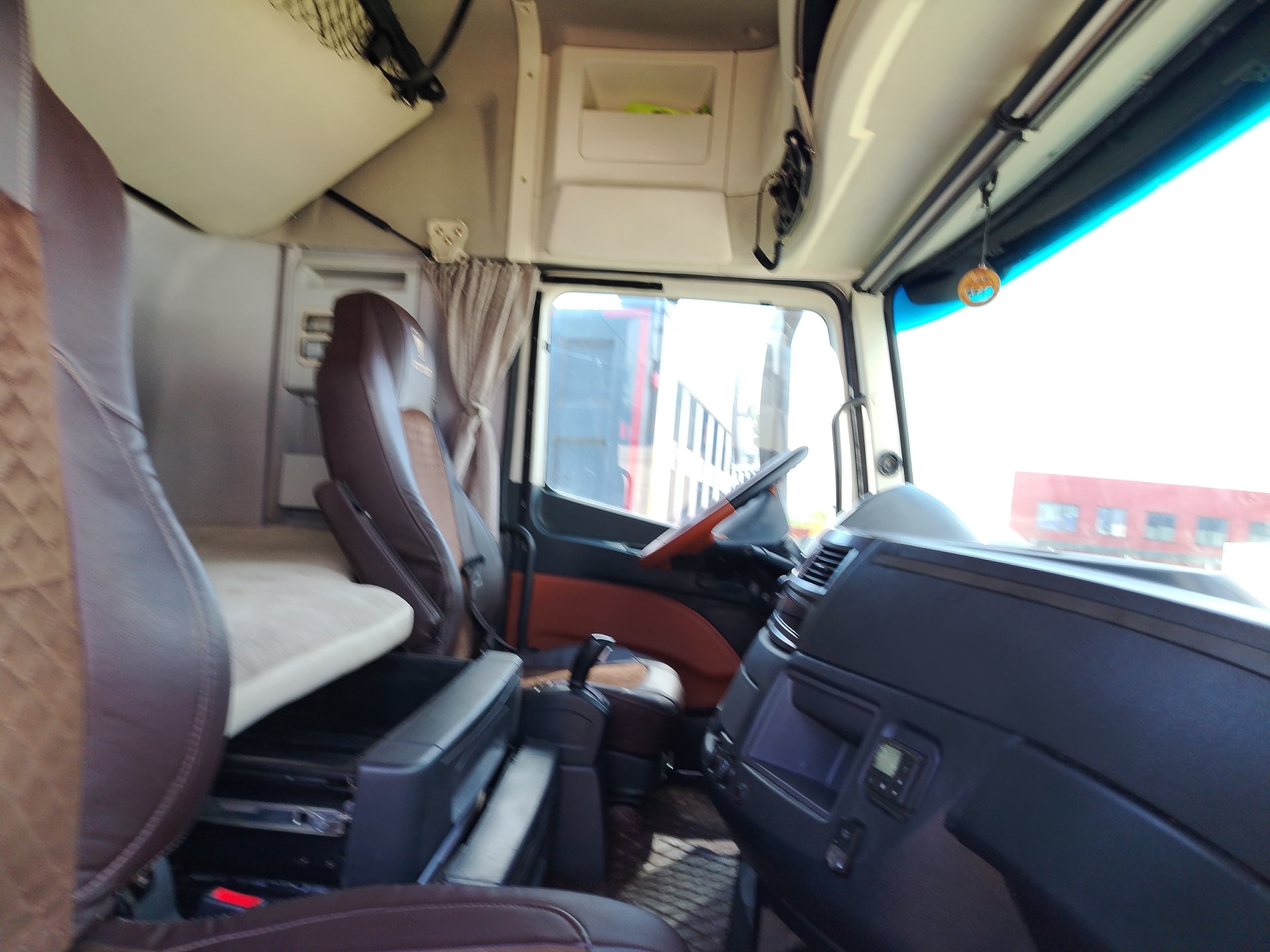 Foton AUMAN 4x2 Седельный тягач - 5