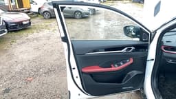 Geely Coolray - 8