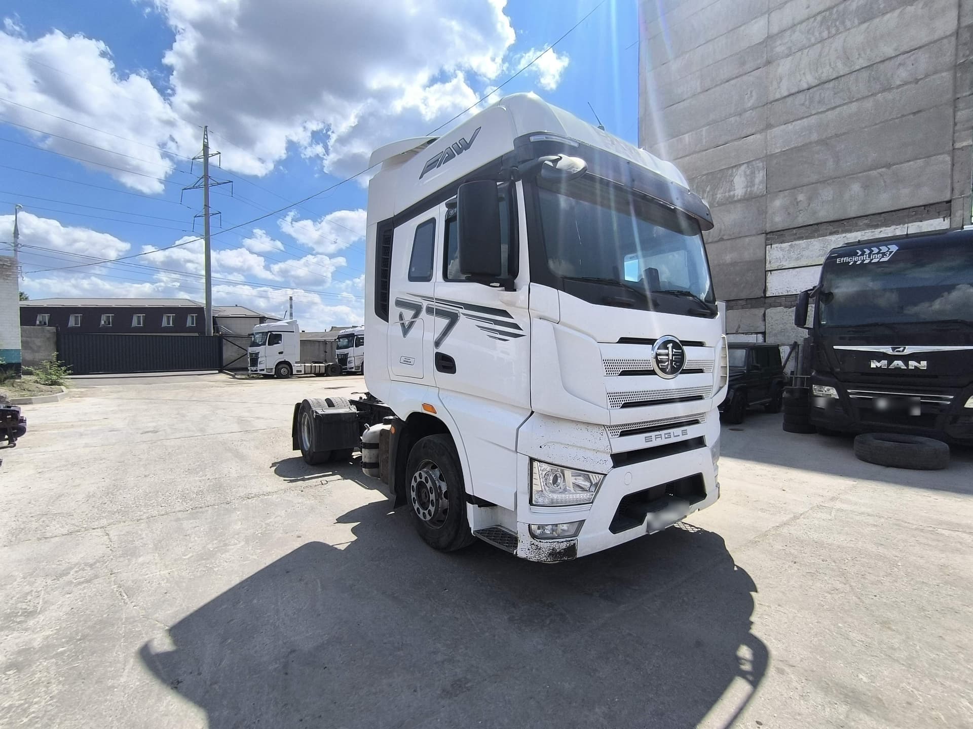 FAW J7 4x2 Седельный тягач - 2