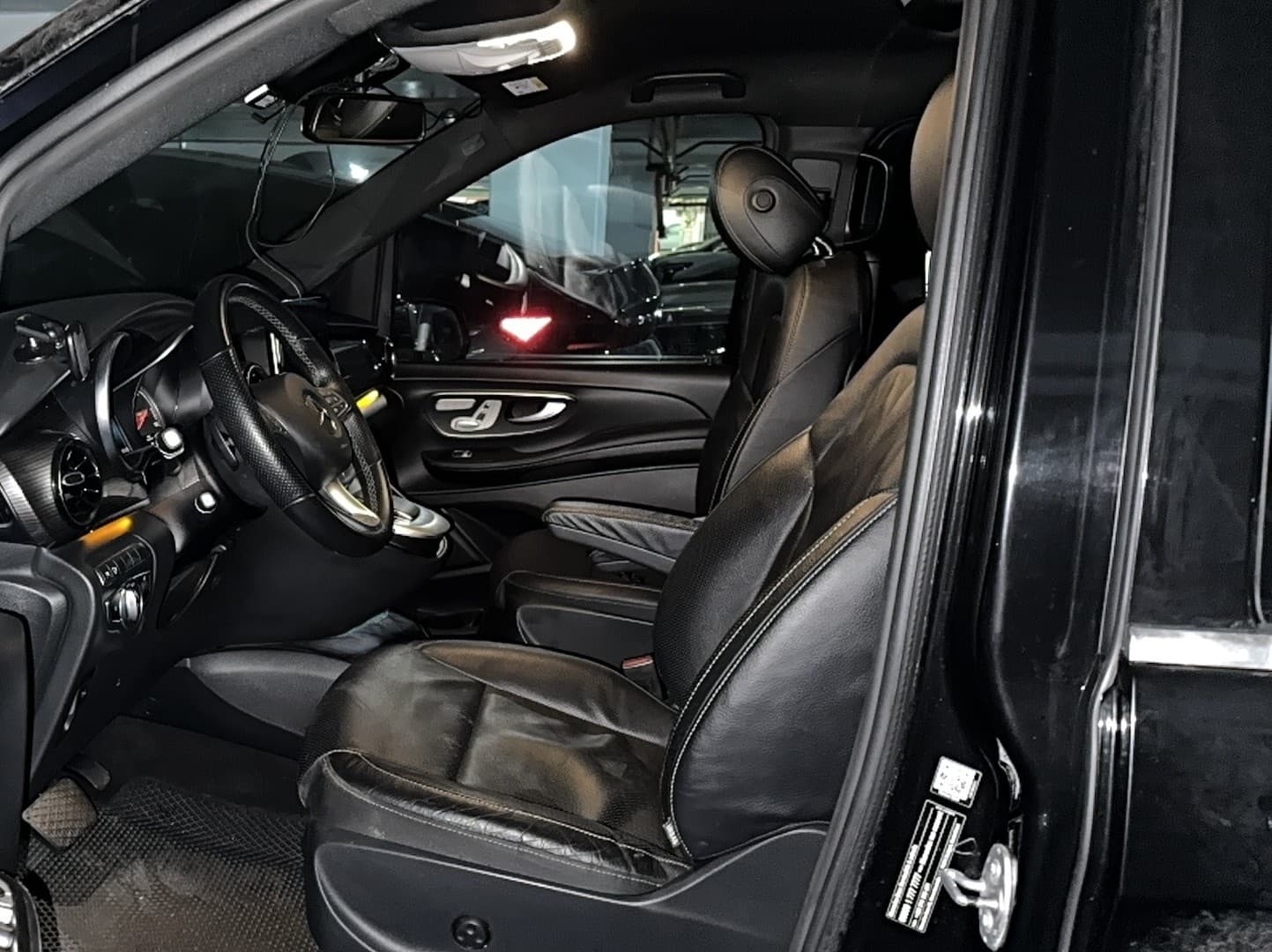 Mercedes-Benz EQV - 6