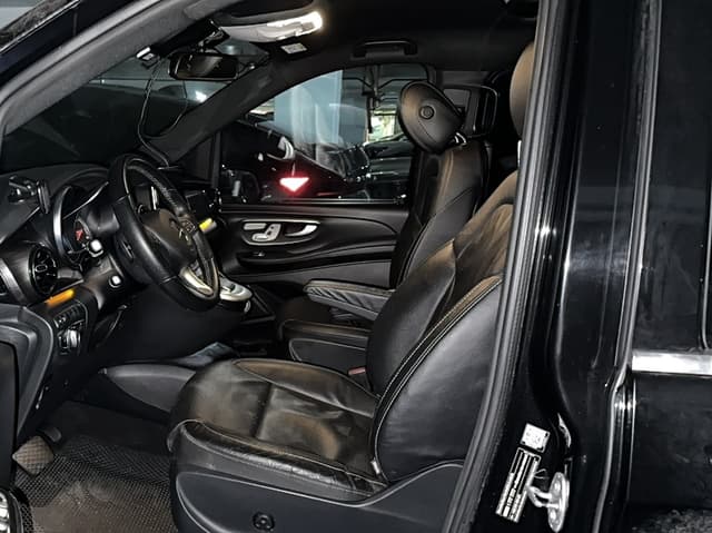Mercedes-Benz EQV - 6