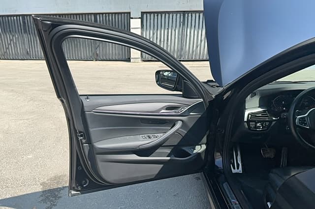 BMW 5 серия - 8