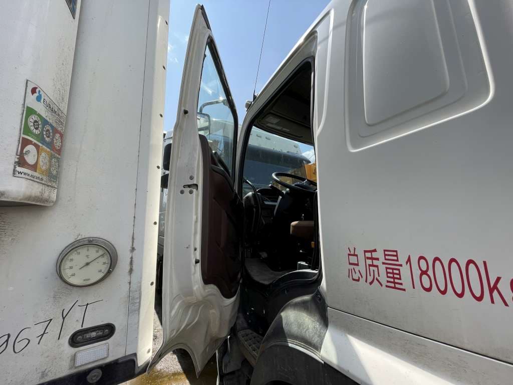 Hino 700 4x2 Изотермический/рефрижератор - 7