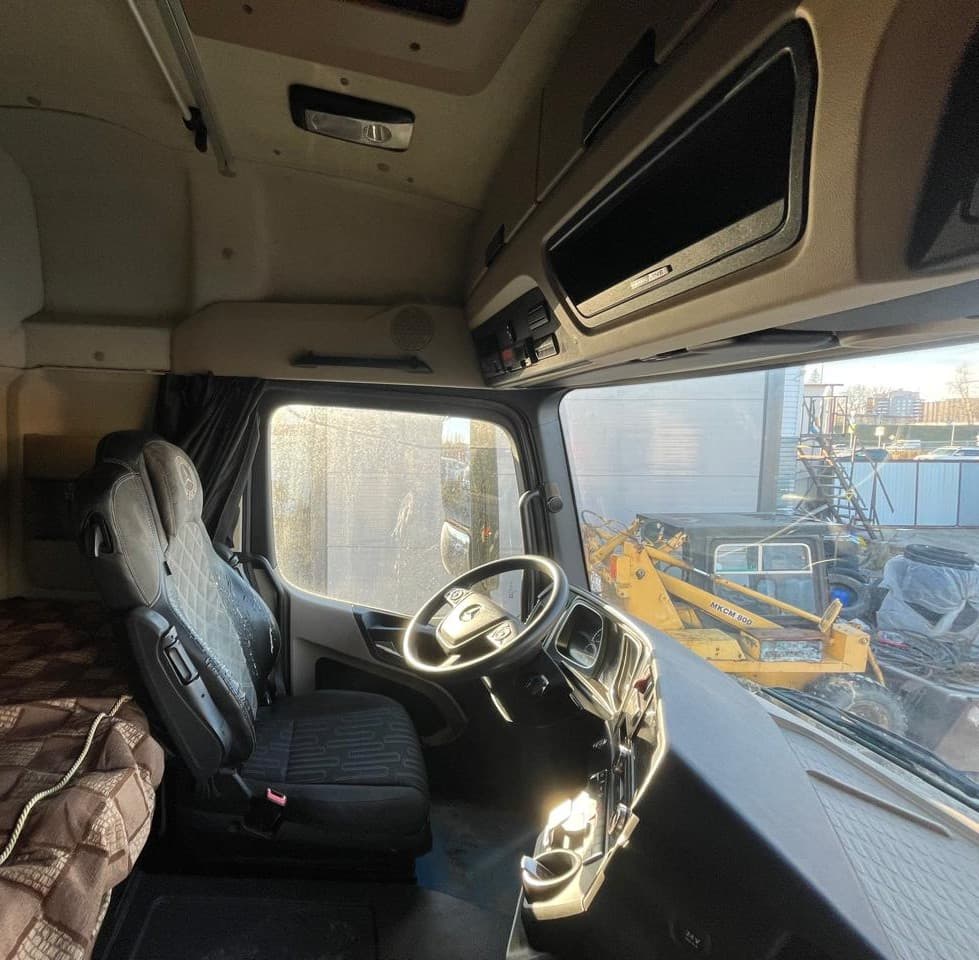 Mercedes-Benz Actros 4x2 Седельный тягач - 9