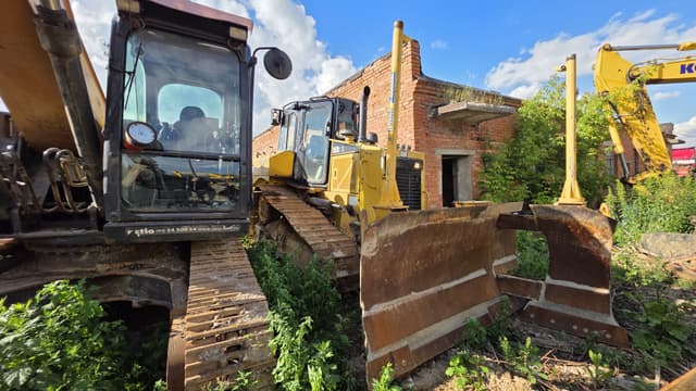 Caterpillar D5 Бульдозер - 2
