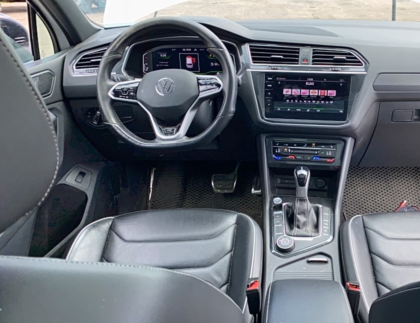 Volkswagen Tiguan - 5