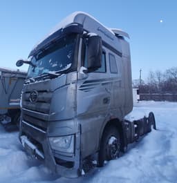 FAW J7 4x2 Седельный тягач - 1