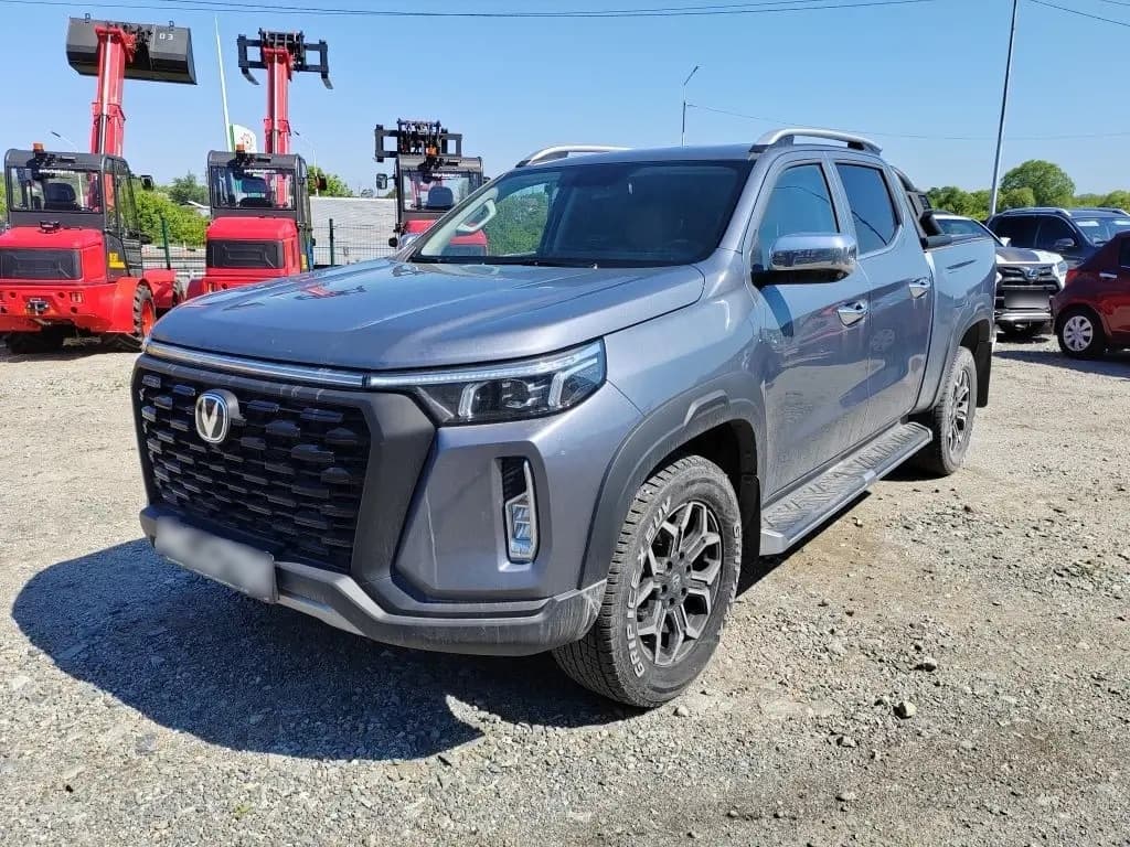 Changan Hunter Plus - 1