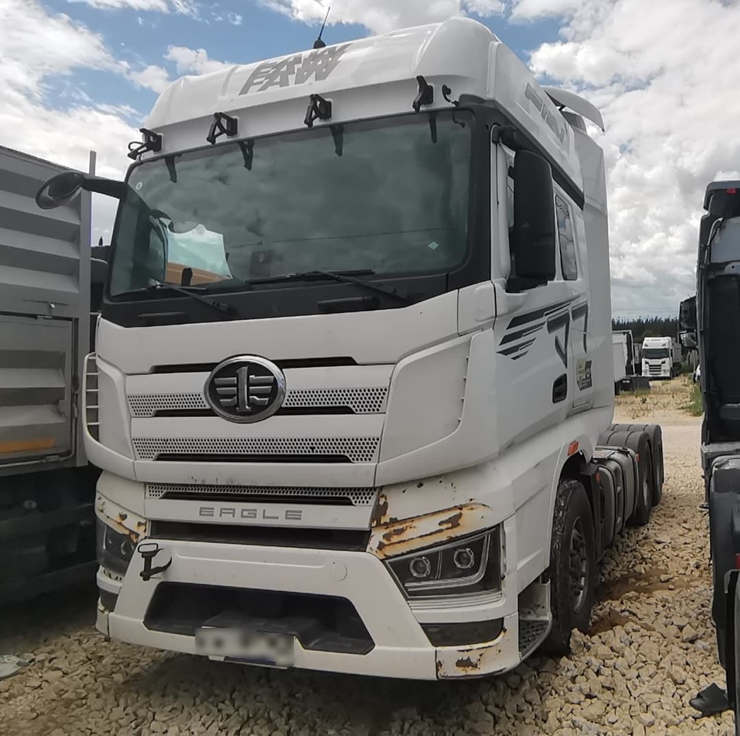 FAW CA 4250 6X4 Седельный тягач - 1