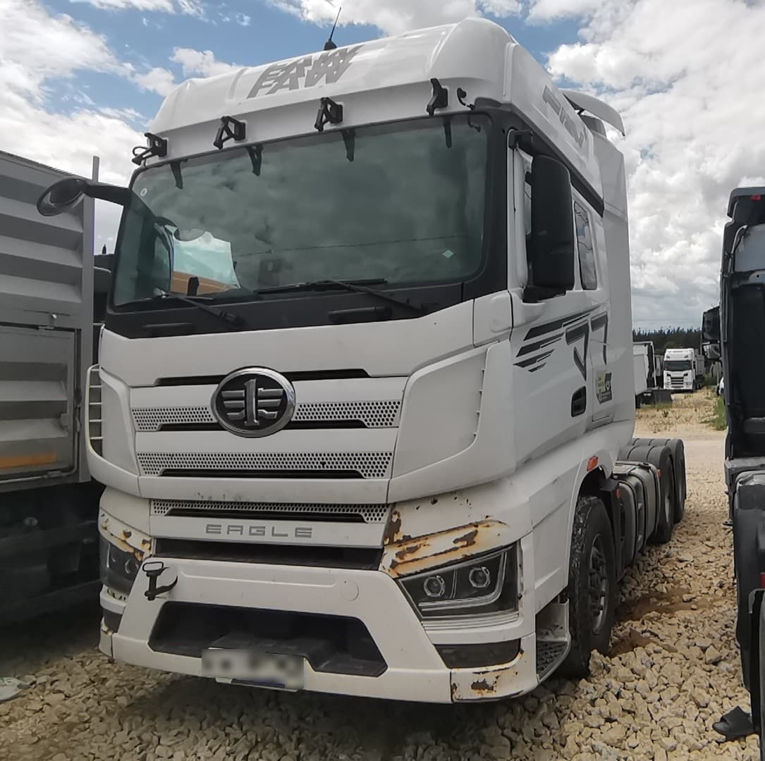FAW CA 4250 6X4 Седельный тягач - 1