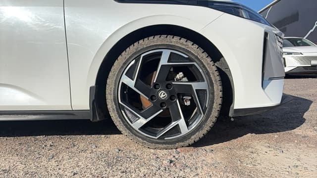 Changan Lamore - 9