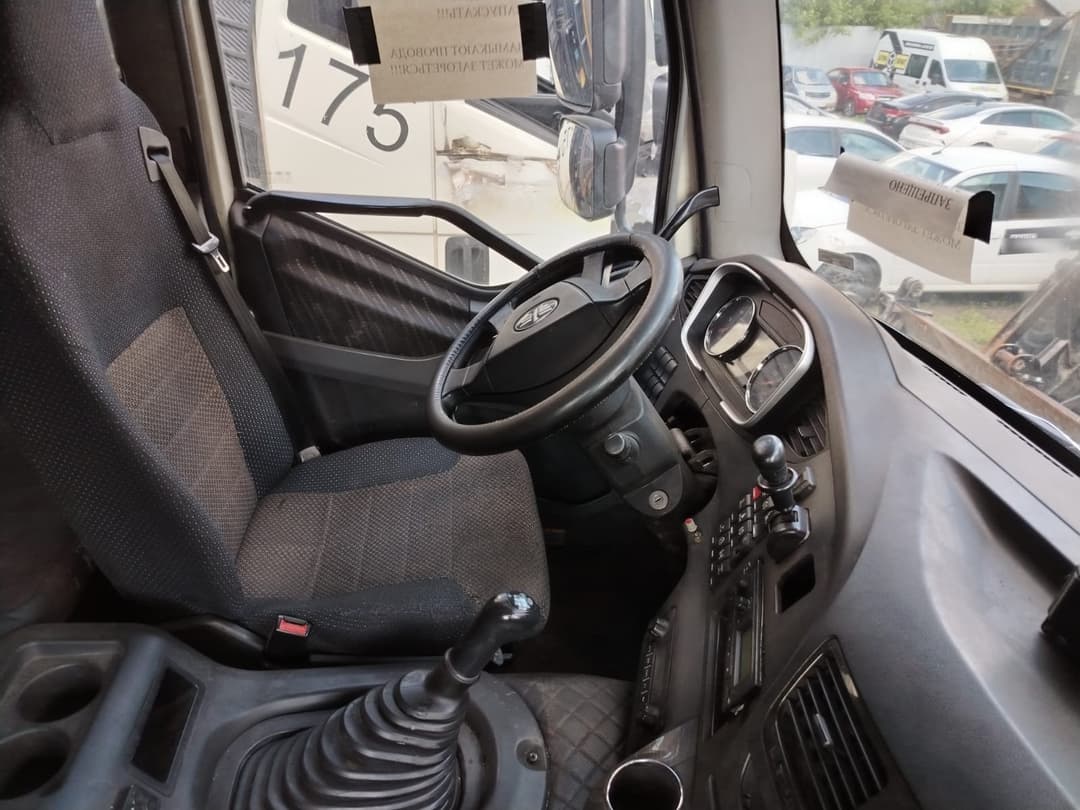 FAW CA 3310 8x4 - 5