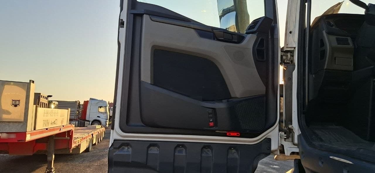 MAN TGX 4X2 Седельный тягач - 8