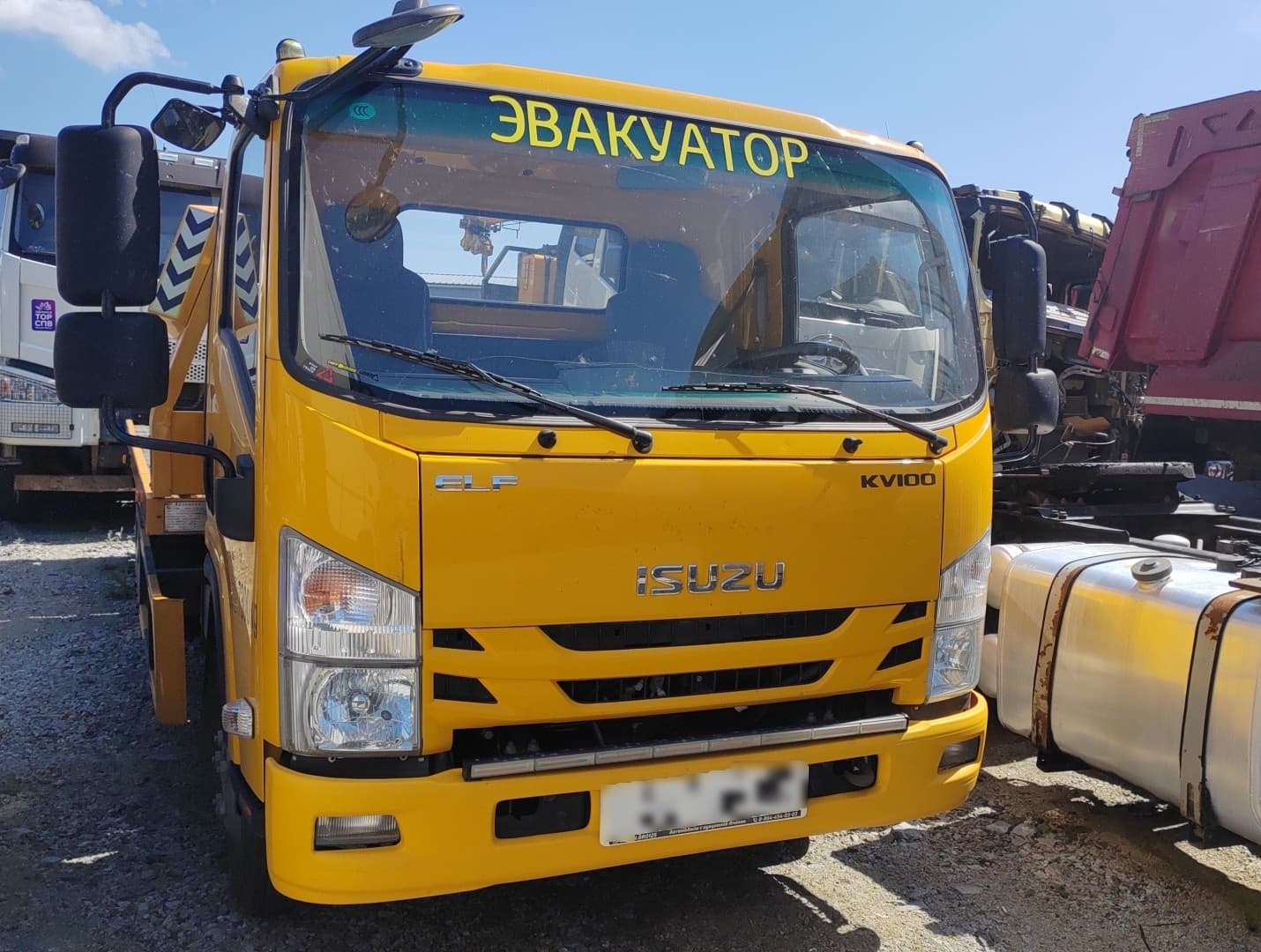 ISUZU ELF 7.5 4x2 Эвакуатор - 2