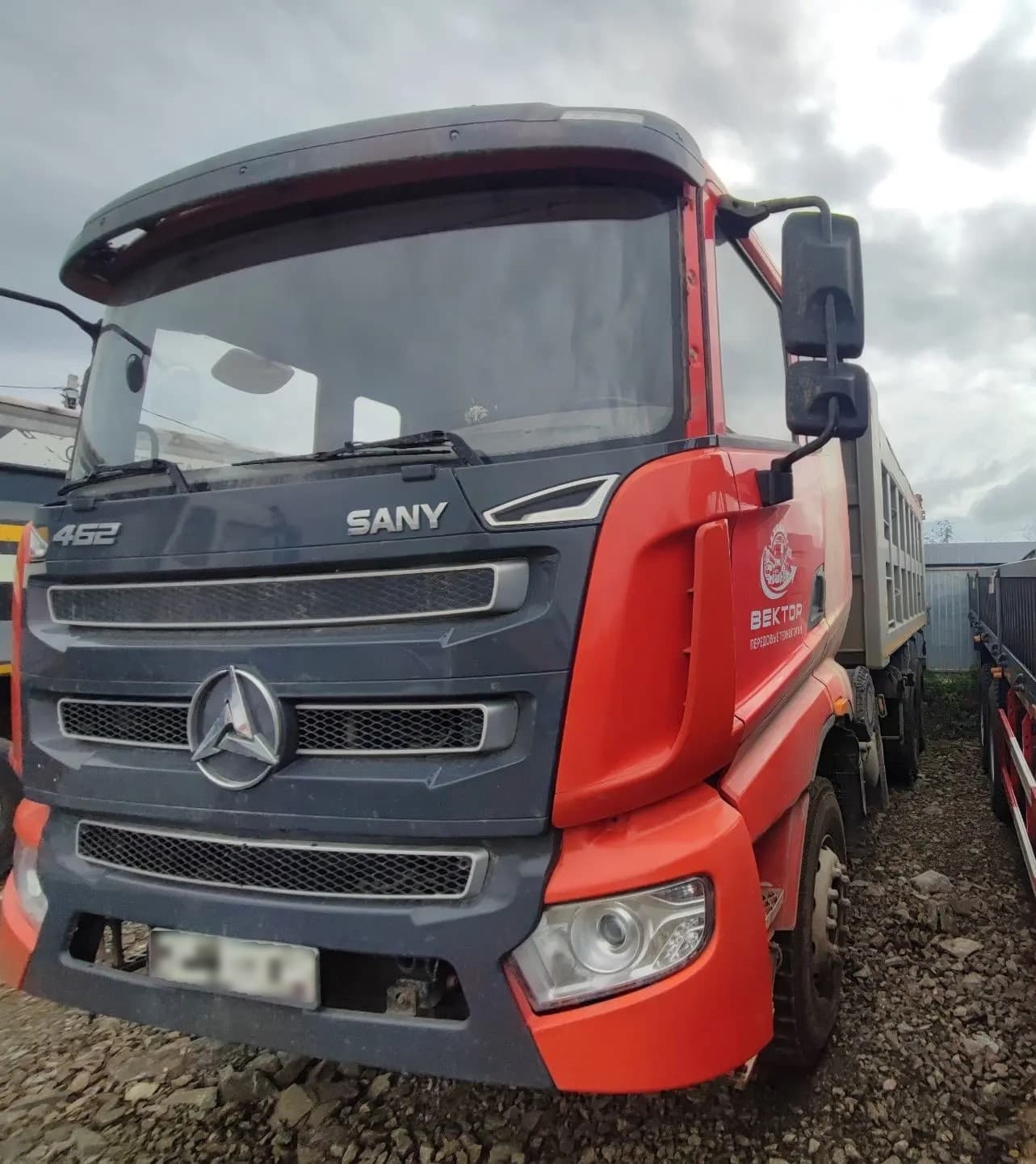 Sany SYZ320* 6x4 Самосвал - 1