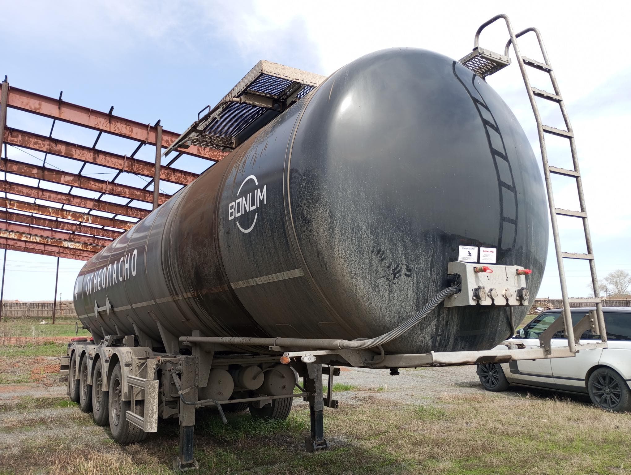 Bonum 9142* Полуприцеп цистерна - 2
