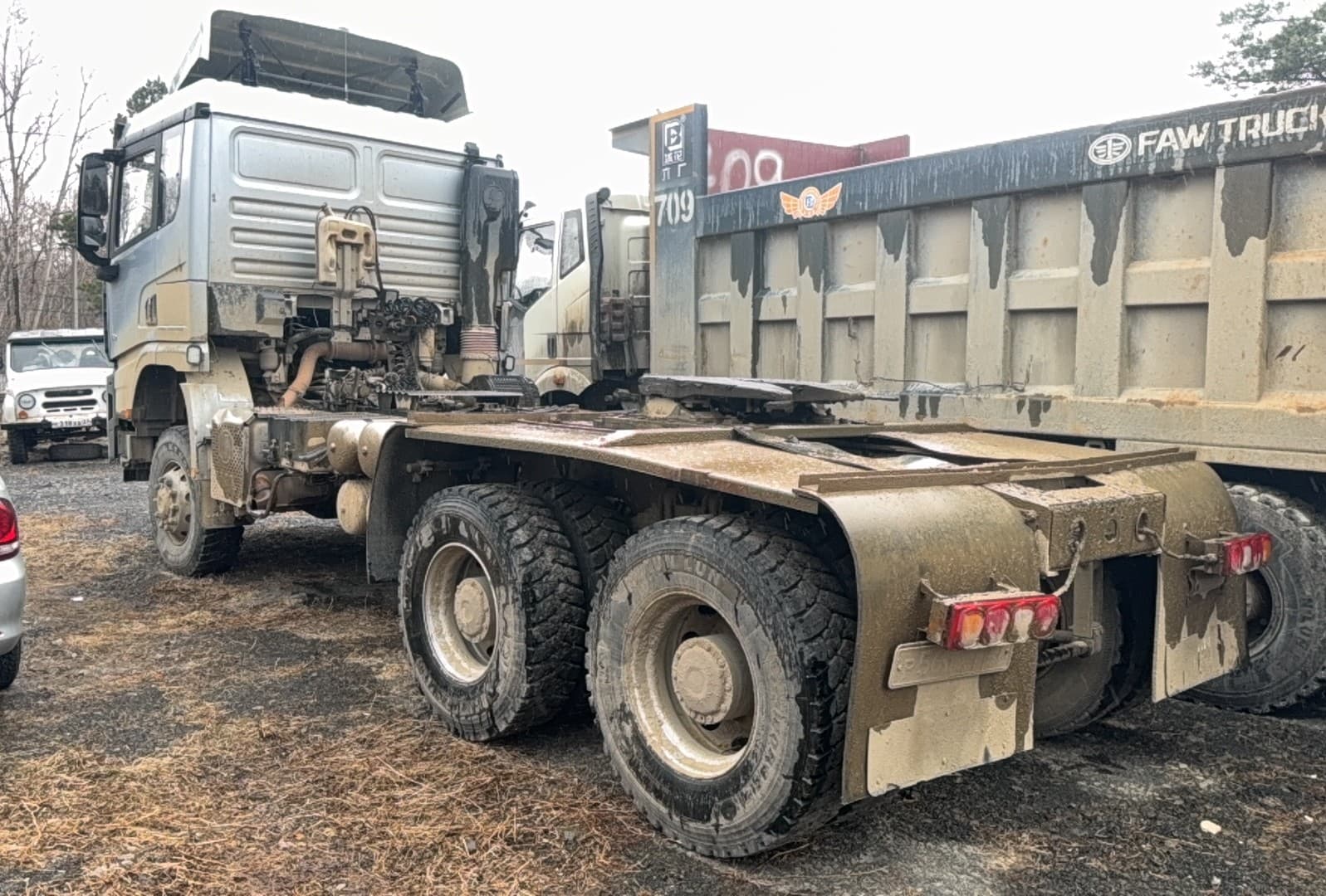 Shacman (Shaanxi) SX* 6x6 Седельный тягач - 4