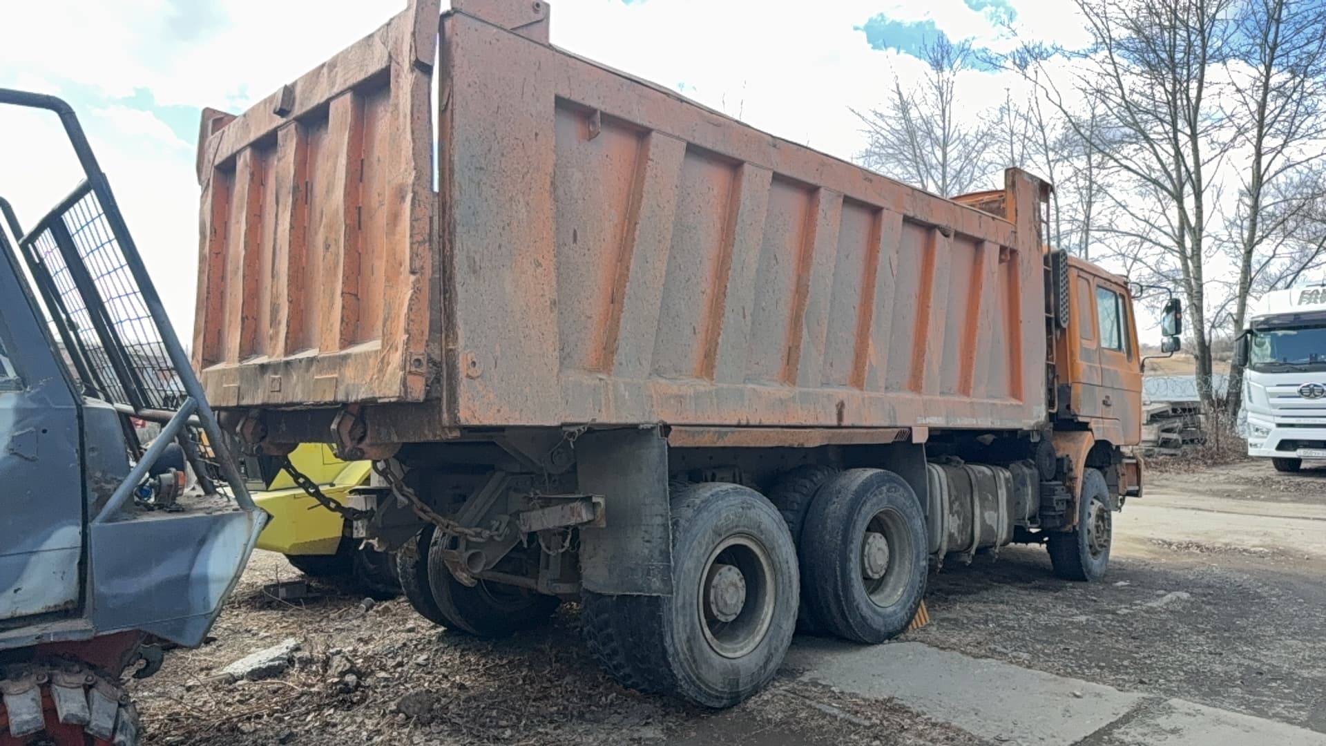 Shacman (Shaanxi) SX* 6x4 Самосвал - 3