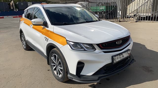 Geely Coolray - 2