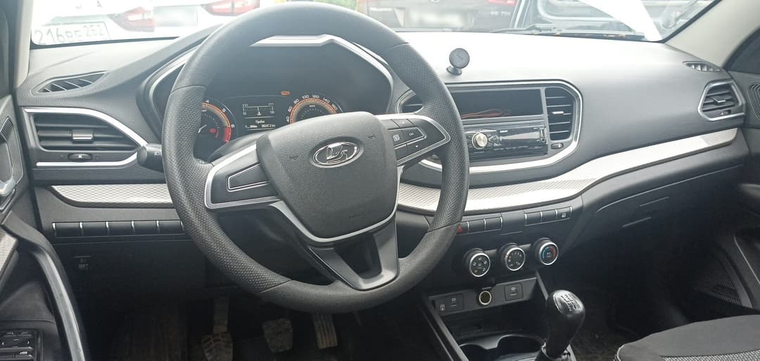 Lada Vesta седан - 5
