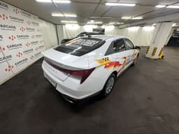 Hyundai Elantra - 3