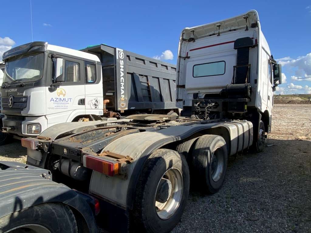 Beiben ND3250 6x4 Седельный тягач - 3
