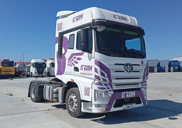 FAW J7 4x2 Седельный тягач - 2