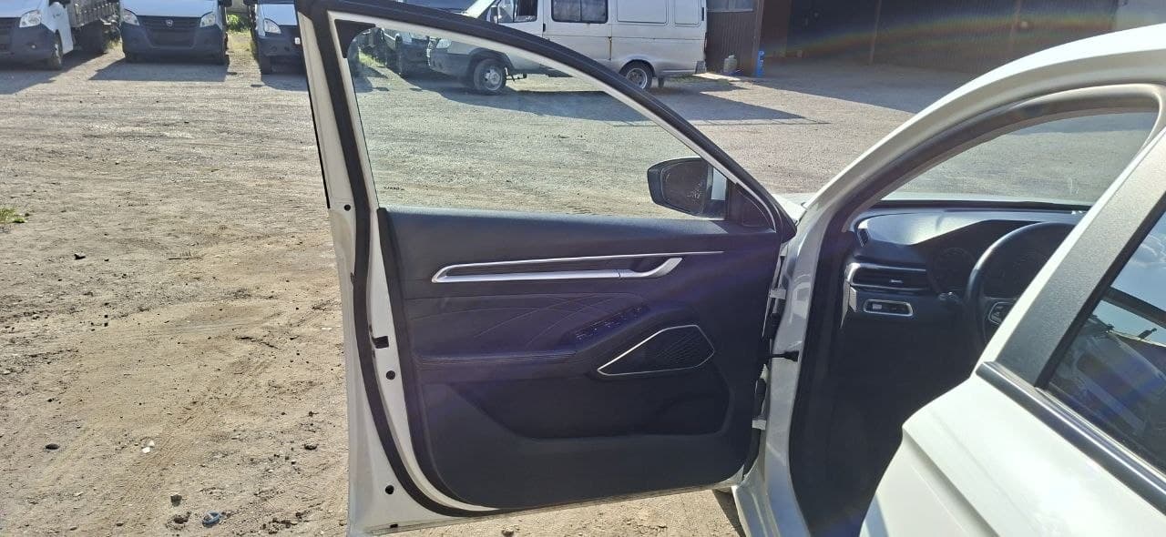 Geely EMGRAND - 8
