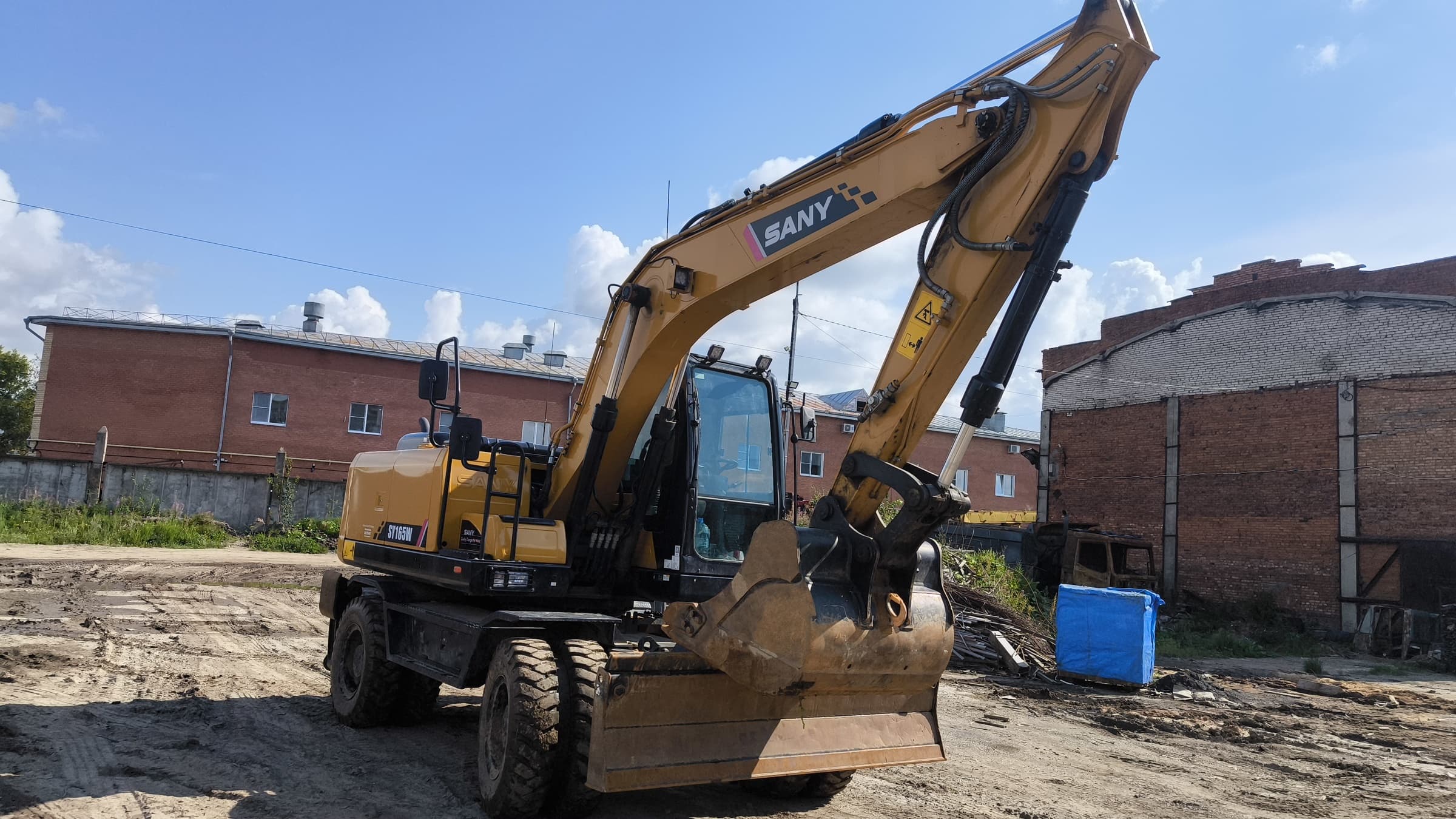 Sany SY* Экскаватор колесный - 2