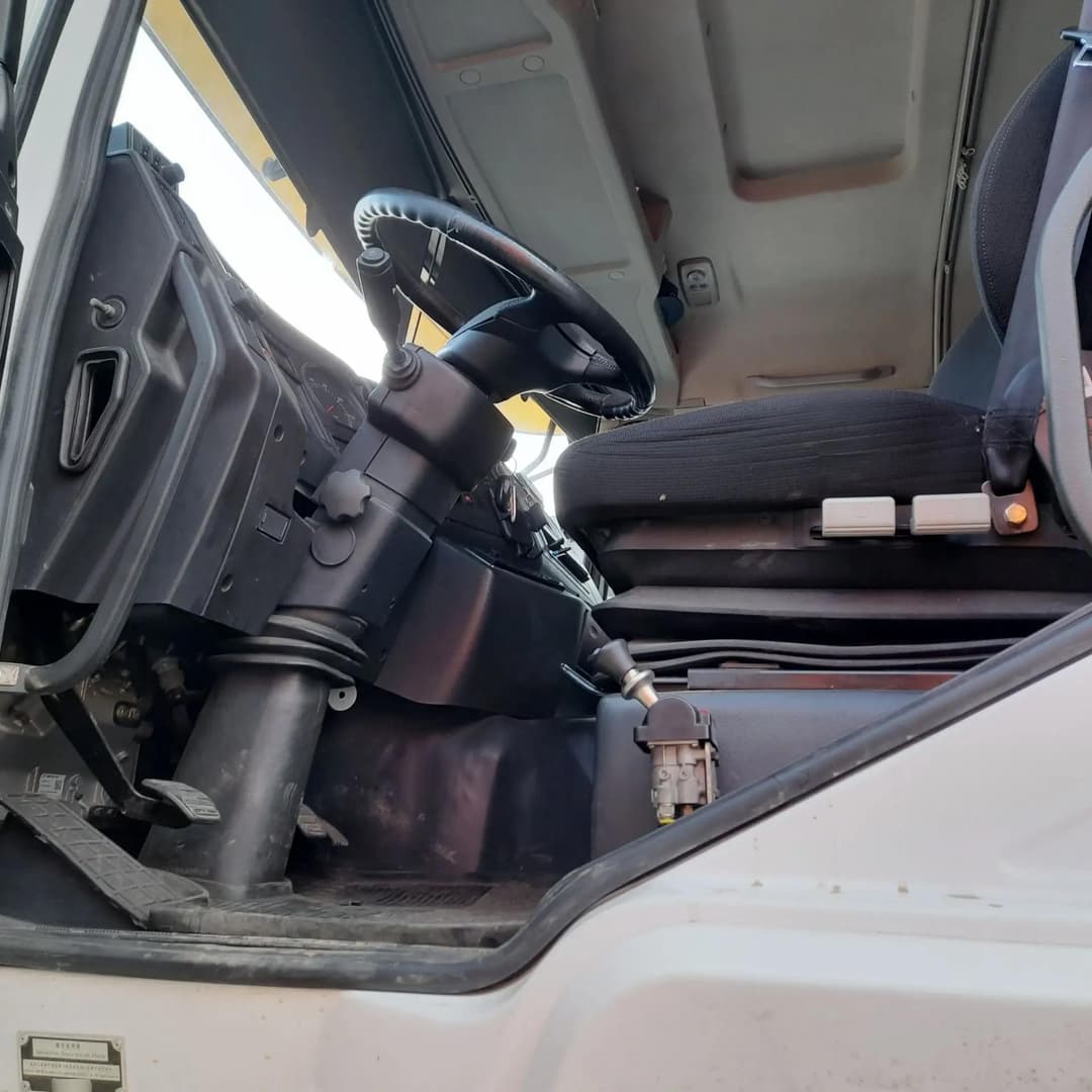 Shacman (Shaanxi) SX* 6x6 Самосвал - 4