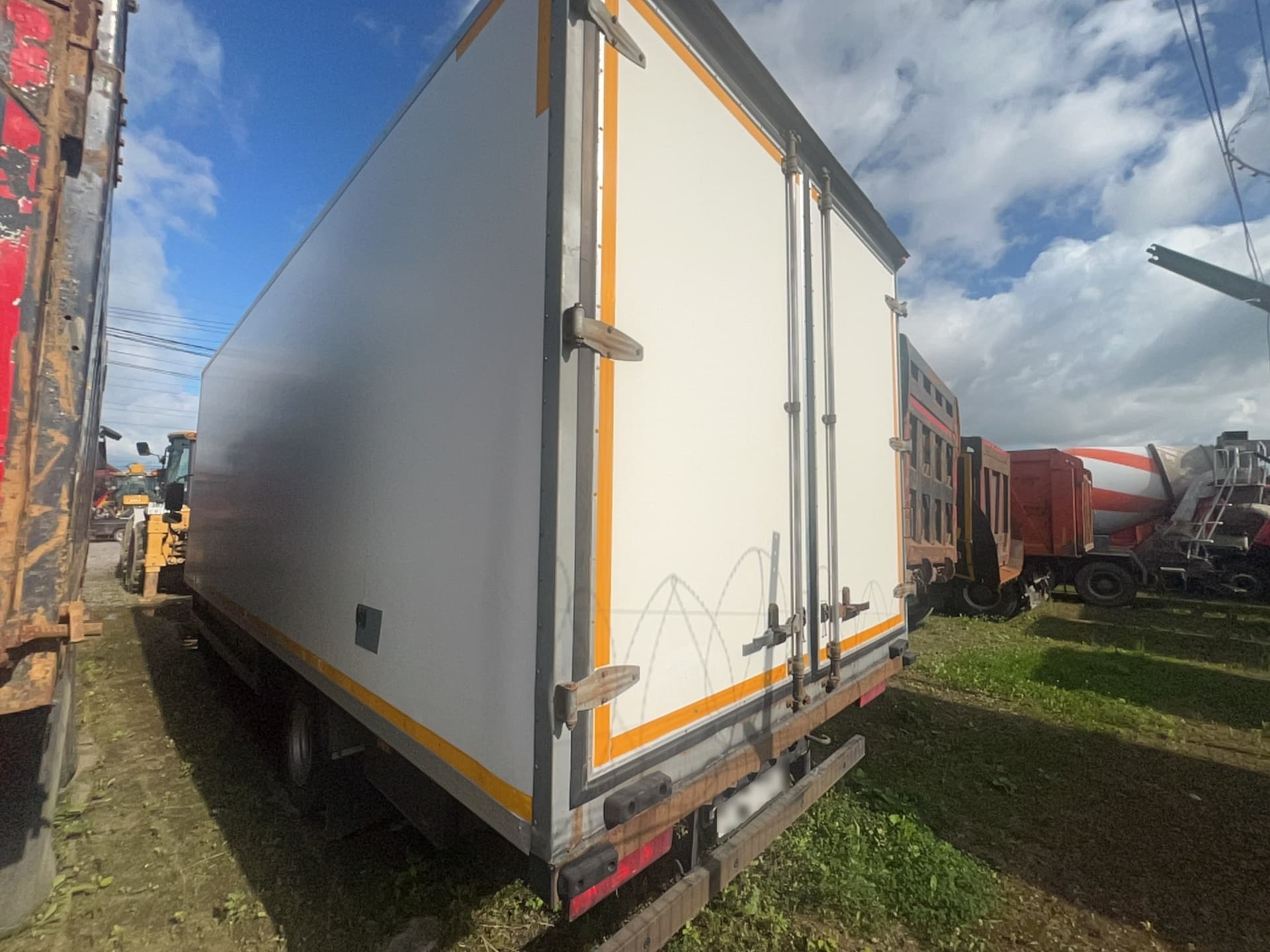 FAW CA1081* 4x2 Изотермический/рефрижератор - 4